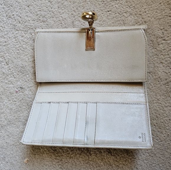 Gucci Ivory Embossed Leather Long Wallet Gold Bamboo Hardware - Picture 4 of 16